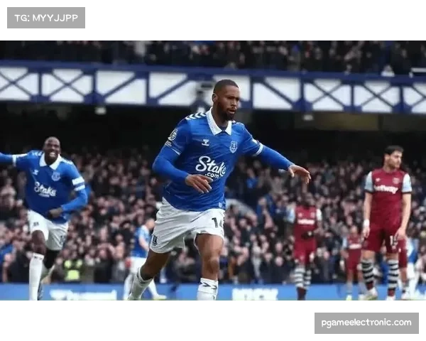 诺丁汉森林27分深陷保级泥潭,锋无力问题亟待解决 诺丁汉森林27分深陷保级泥潭,锋无力问题亟待解决